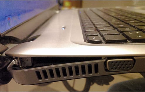 laptop menteşe tamiri