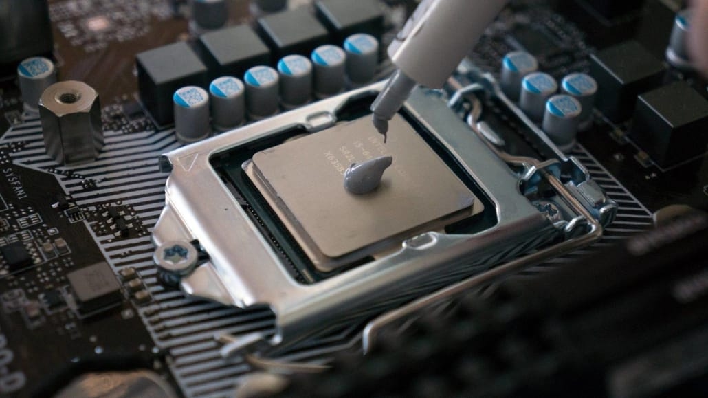 Laptop ve Masaüstü Bilgisayarlarınız için termal macun yenilemesi